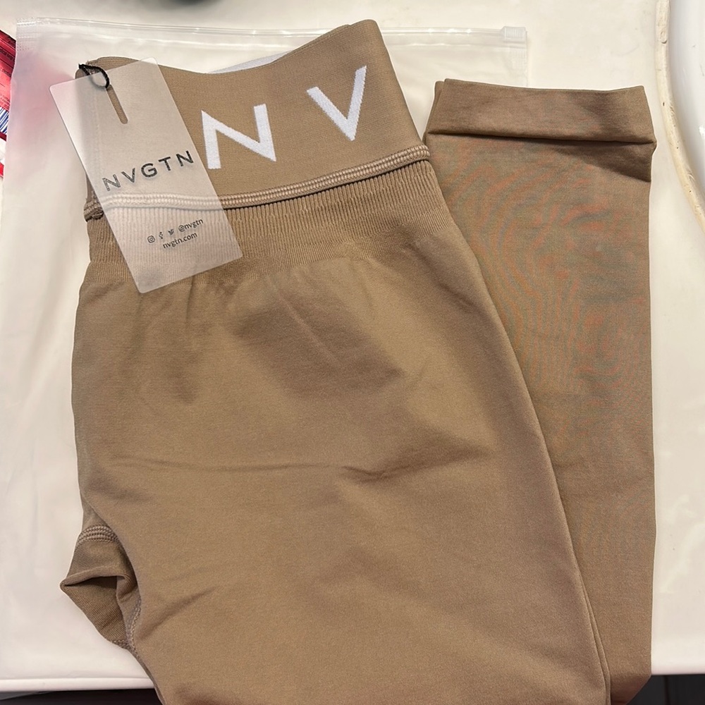 It’s brand new with a tag in their bag from their newest launch ❤️ Size M